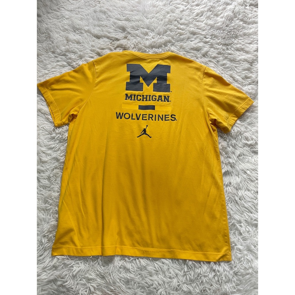 Nike Dri-Fit Jordan University of Michigan Wolverines T-Shirt - Picture 6 of 8